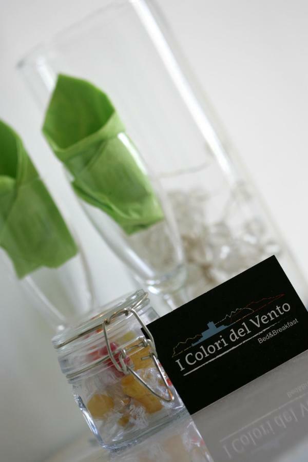 I Colori Del Vento B&B Valderice Bagian luar foto